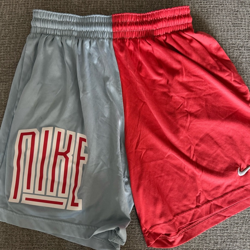 Nike Men's Athletic Shorts in Red and Gray